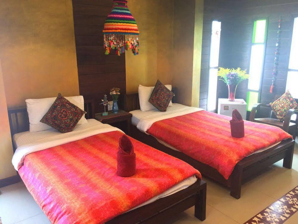 Soi One Boutique Bedrooms Pai Esterno foto